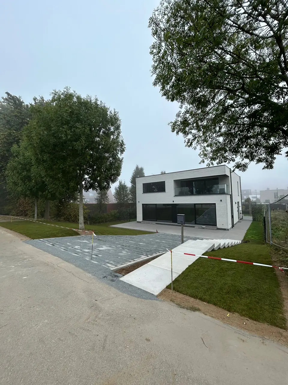 Oprit in Avienne Straight bij een moderne woning in Mechelen